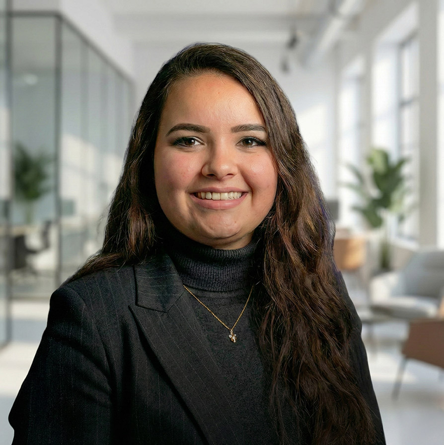 Talita Lemos Account Manager